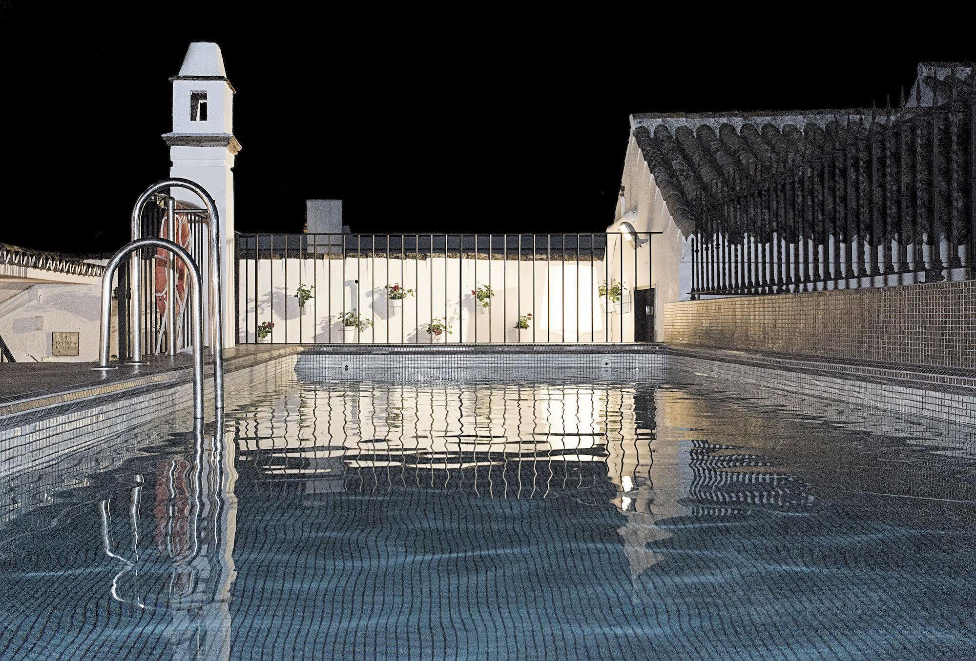 Hospes Las Casas Del Rey De Baeza, A Member Of Design Hotels Sevilla Exteriör bild